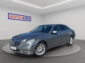 Mercedes-Benz E300, 3.0 l., saloon / sedan