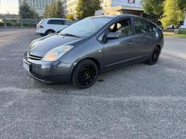 Toyota Prius, 1.5 l., Хэтчбек