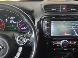 Kia Soul, 1.6 l., off-road / crossover