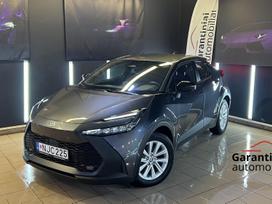 Toyota C-HR, 1.8 l., off-road / crossover
