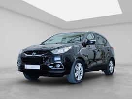 Hyundai ix35, 2.0 l., off-road / crossover