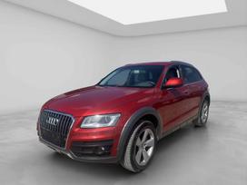 Audi Q5, 2.0 l., off-road / crossover