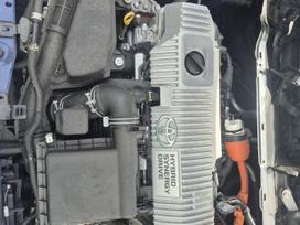 Toyota Prius по частям. Variklis labai maža rida