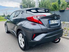 Toyota C-HR, 1.8 l., Внедорожник / Кроссовер
