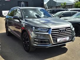 Audi Q7, 3.0 l., off-road / crossover