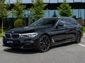 BMW 530, universalas
