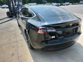 Tesla Model 3, 62 кВт·ч, Седан