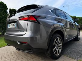Lexus Nx 300h, 2.5 l., visureigis / krosoveris