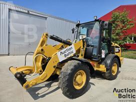 Caterpillar 906 M, frontal loader