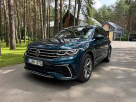 Volkswagen Tiguan, 1.5 l., Внедорожник / Кроссовер