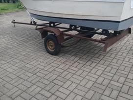 Nežinomas, plastikinės valtys