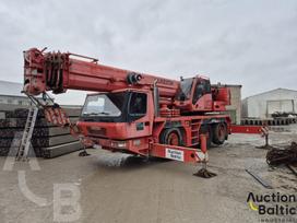 Grove GMK 3050, crane