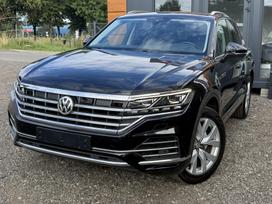 Volkswagen Touareg, 3.0 l., Внедорожник / Кроссовер