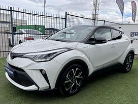 Toyota C-HR, 2.0 l., Внедорожник / Кроссовер