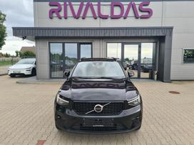 Volvo XC40, 1.5 l., off-road / crossover