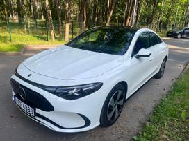 Mercedes-Benz CLA250, Седан