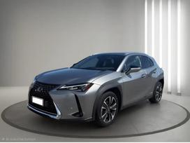 Lexus UX 250h, 2.0 l., off-road / crossover