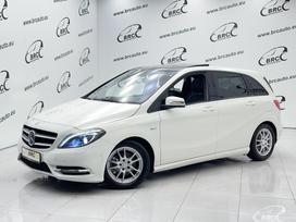 Mercedes-Benz B180, 1.6 l., hatchback