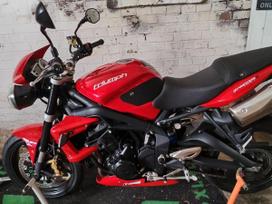 Triumph Street Triple 675cc, street / klasikiniai