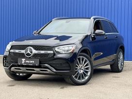 Mercedes-Benz GLC300, 2.0 l., off-road / crossover