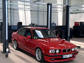 BMW 520, 2.0 l., Седан