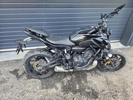 Yamaha MT 07, street / classic