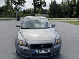 Volvo S40, 1.6 l., saloon / sedan