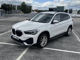 BMW X1, 2.0 l., off-road / crossover