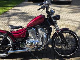 Suzuki Intruder 800cc, čioperiai / kruizeriai