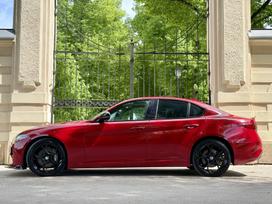 Alfa Romeo Giulia, 2.0 l., Седан