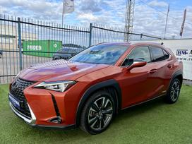 Lexus UX 250h, 2.0 l., Внедорожник / Кроссовер