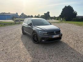 Volkswagen Tiguan, 2.0 l., Внедорожник / Кроссовер
