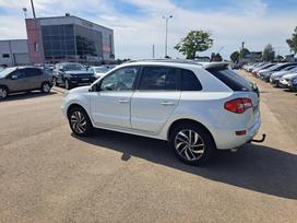 Renault Koleos, 2.0 l., off-road / crossover
