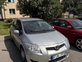 Toyota Auris, 1.6 l., Хэтчбек