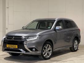 Mitsubishi Outlander, 2.0 l., off-road / crossover