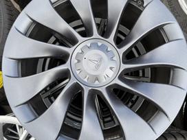 TESLA Model 3, lengvojo lydinio, R20