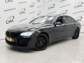 BMW 750, 4.4 l., sedanas