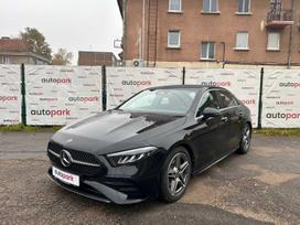 Mercedes-Benz A180, 1.3 l., saloon / sedan