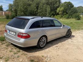 Mercedes-Benz E320, wagon