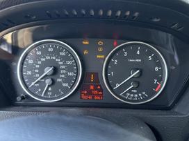 BMW X5, off-road / crossover