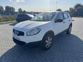 Nissan Qashqai, 1.5 l., Внедорожник / Кроссовер
