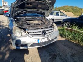 Mercedes-Benz R320