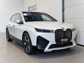 BMW iX, 112 кВт·ч, Внедорожник / Кроссовер