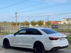 Audi A4, 2.0 l., Седан