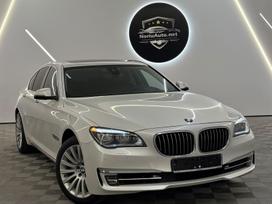 BMW 740, 3.0 l., saloon / sedan