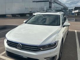 Volkswagen Passat, 1.4 l., Универсал