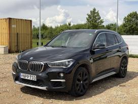 BMW X1, 2.0 l., off-road / crossover