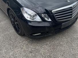 Mercedes-Benz E klasė по частям. Detaliu pristatymas