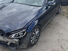 Mercedes-Benz C klasė dalimis. Detaliu pristatymas