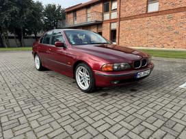 BMW 520, 2.0 l., Седан